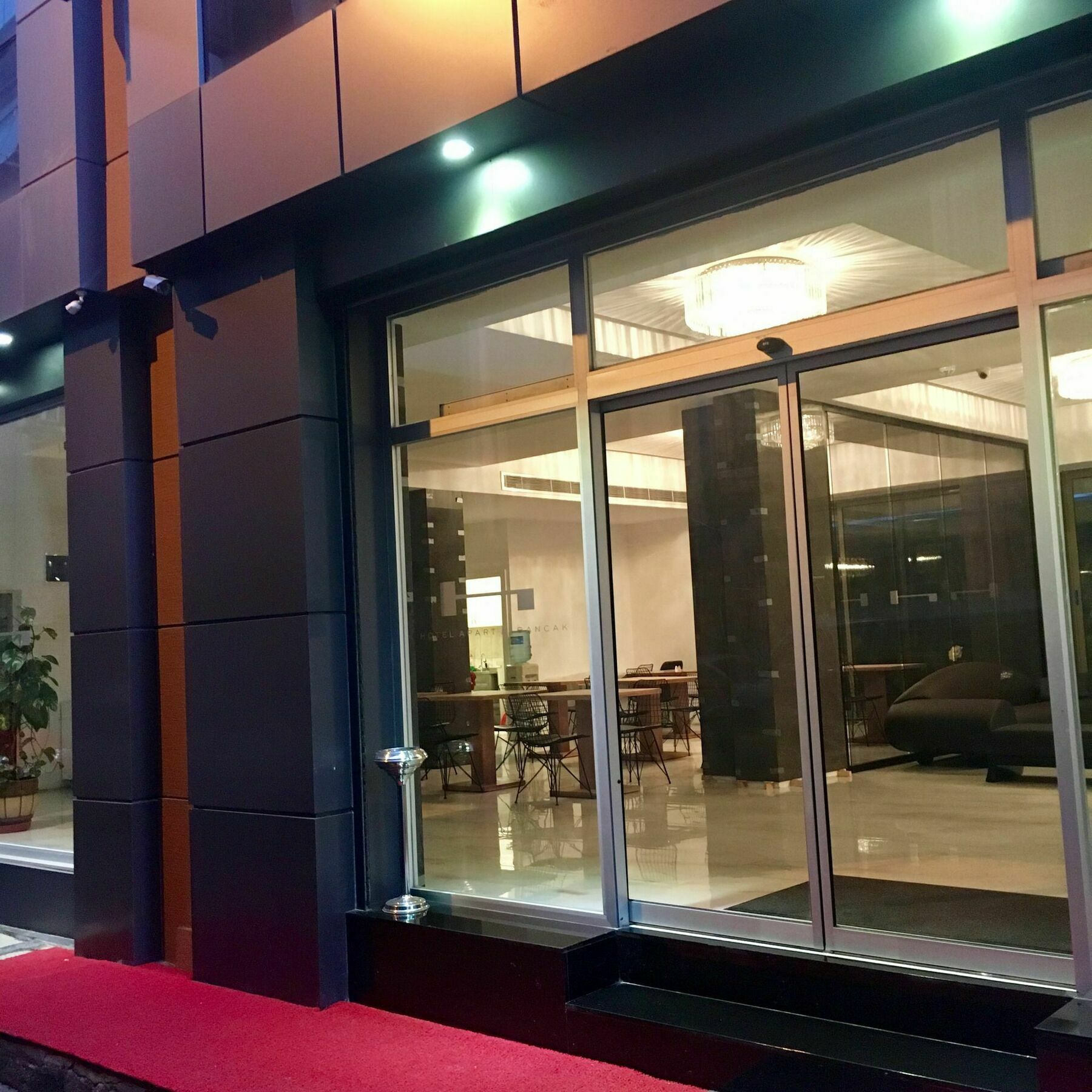 מלון דירות Riva Alsancak 3*